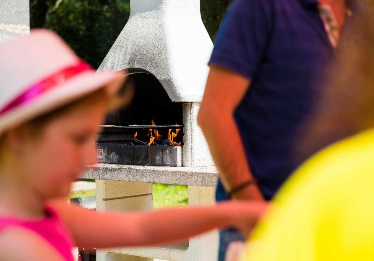 Camping Mille Etoiles Labastide-de-Virac Zewnętrze zdjęcie