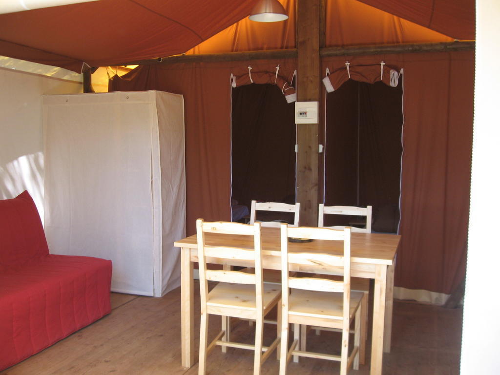Camping Mille Etoiles Labastide-de-Virac Pokój zdjęcie